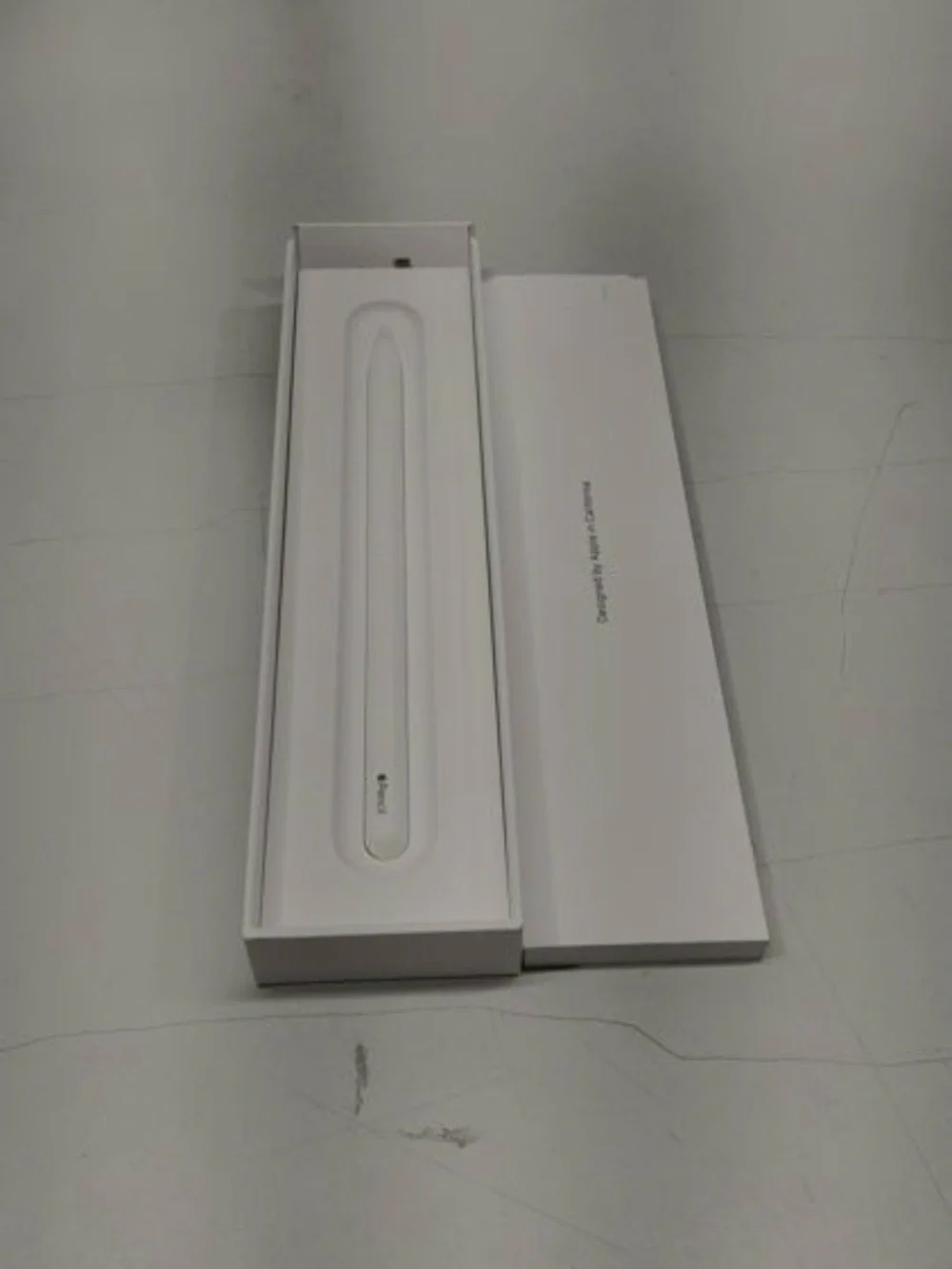 Apple White Precision Stylus for iPad - Sleek Design